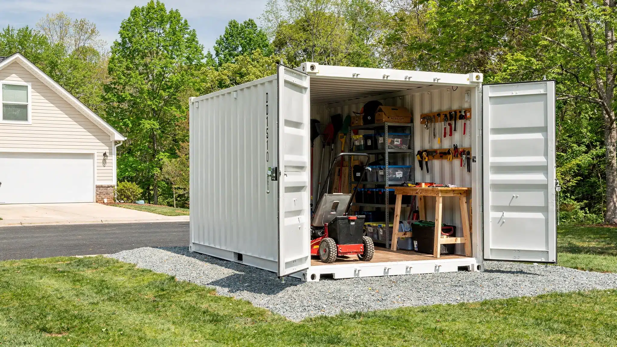 Best Uses for 20ft Containers on Homes and Jobsites - Main Image